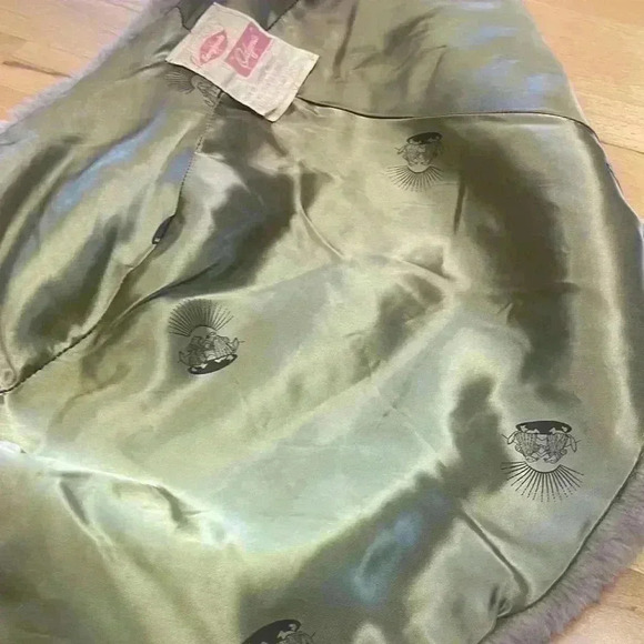 Vintage Sears and Roebuck  company Kerry Brook Woman’s Shawl. Acrylic, fiber. - Picture 8 of 8